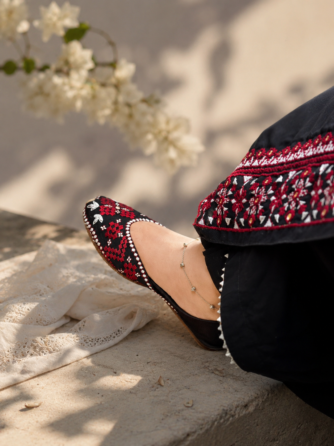 Handcrafted Midnight Riwaayat Khussa