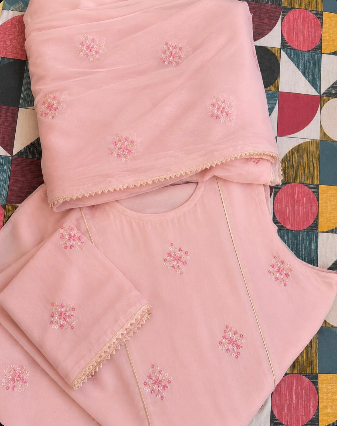 3 Piece - Embroidered Baby Pink Lawn Suit  - 42602013