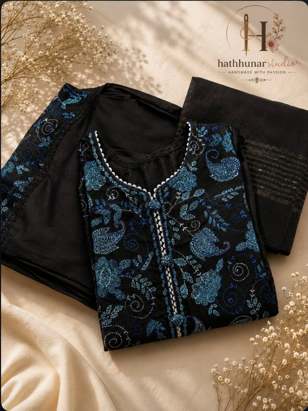 3 Piece - Embroidered Lawn Suit - 42602011