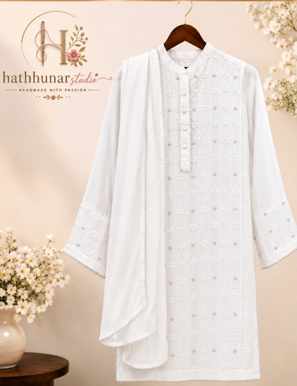 3 Piece - Embroidered White Lawn Suit with Chiffon Dupatta - 42602024
